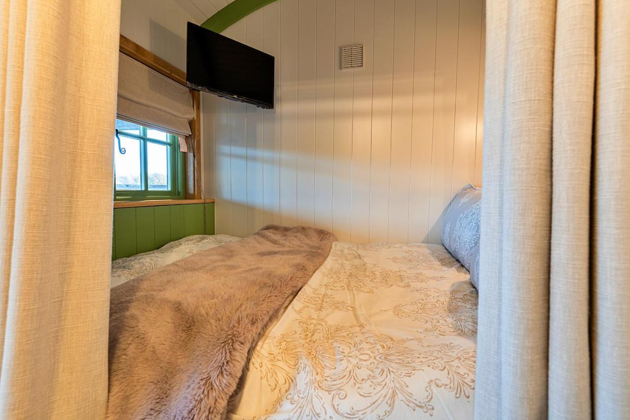 Beaworthy Finest Retreats - The Shepherd'S Hut At Northcombe Farm מראה חיצוני תמונה