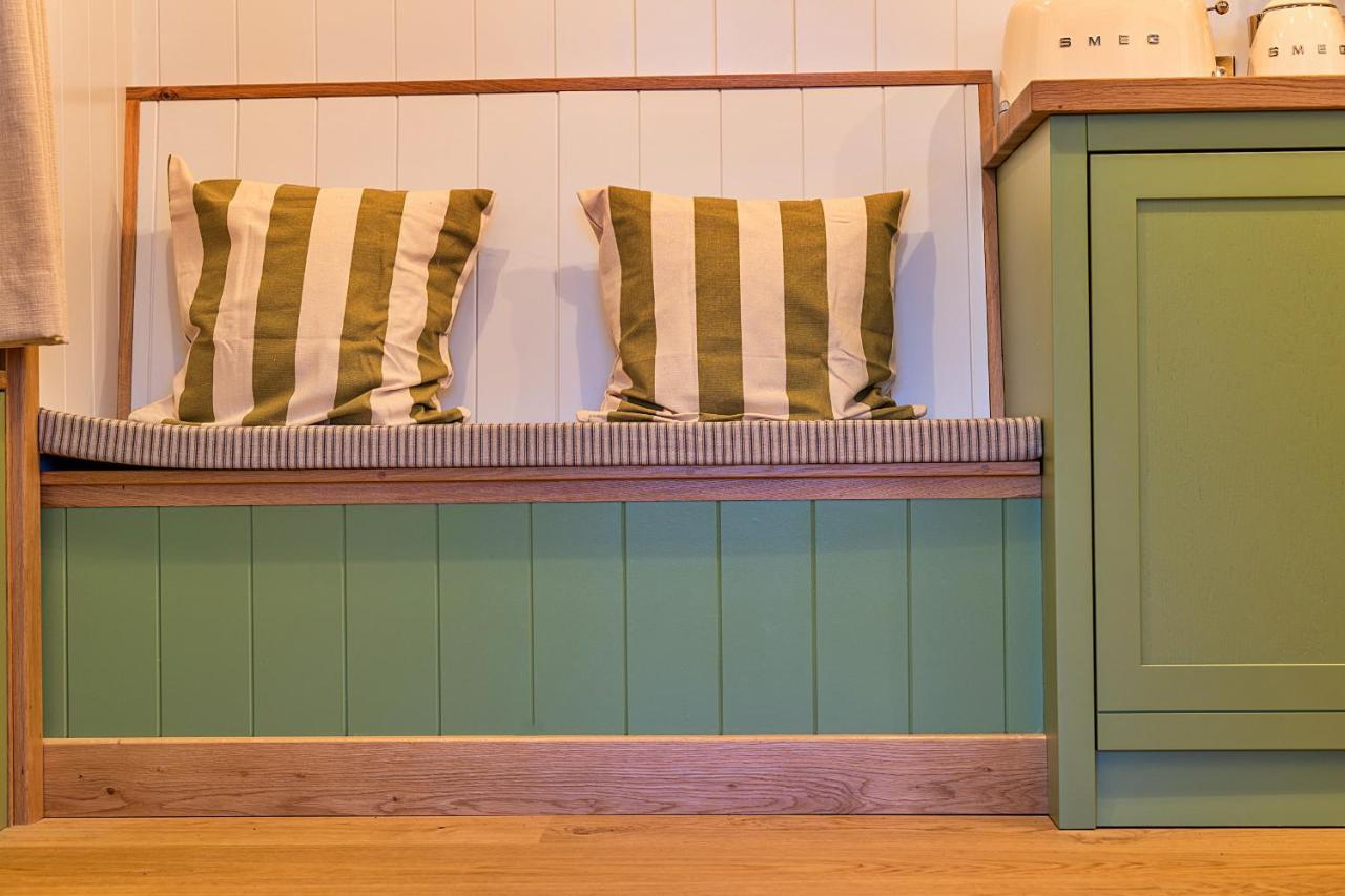 Beaworthy Finest Retreats - The Shepherd'S Hut At Northcombe Farm מראה חיצוני תמונה